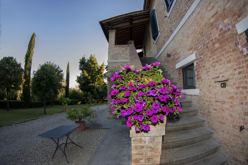 Agriturismo Sant'Alfredo Monteroni dʼArbia Εξωτερικό φωτογραφία